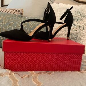 Kelly & Katie Elegant Black Women's Heels.